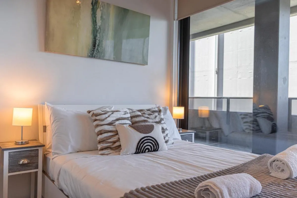 Pleasant Terrace 3br2bacity Viewbig Balcony — 2