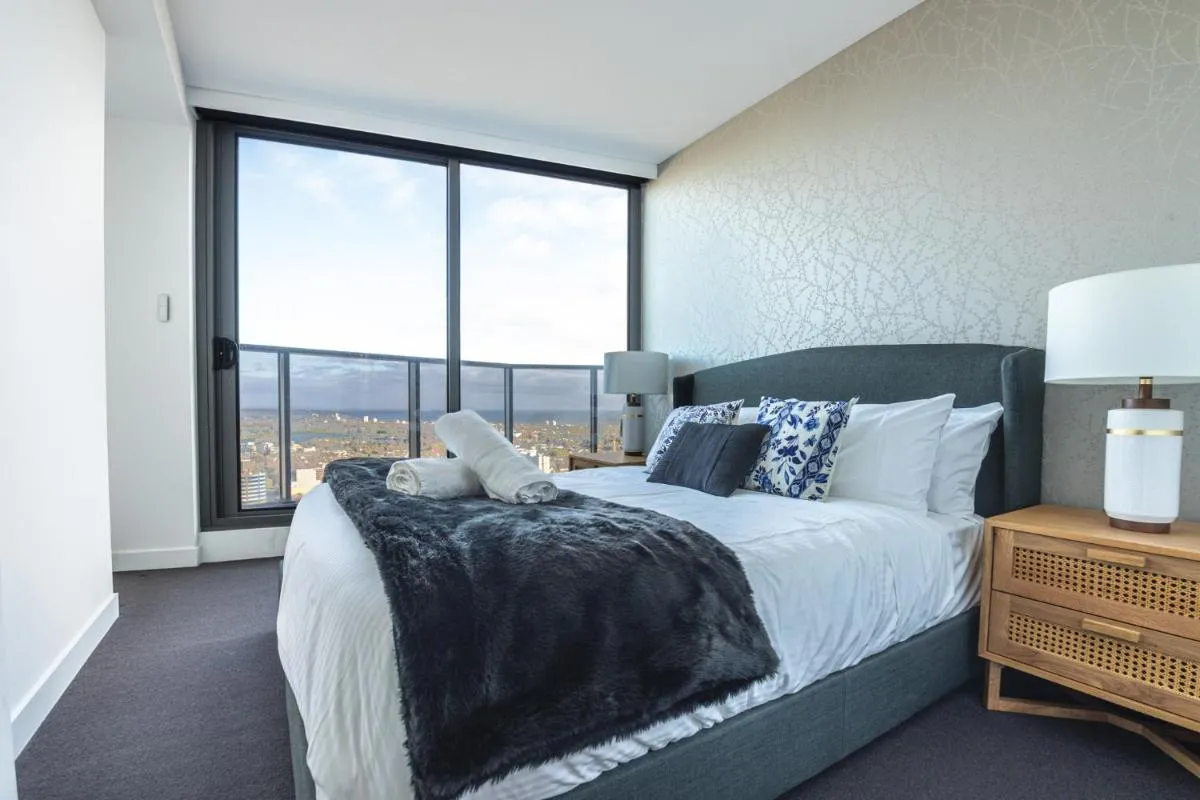 Premium Luxury Sub-Penthouse — 2