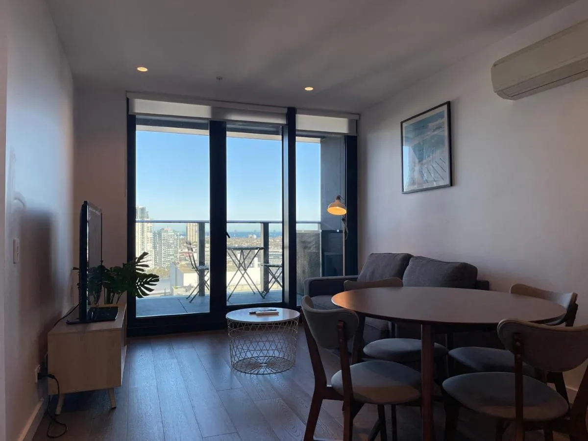 REST COLLECTION Apartments at Melbourne Quarter — 5