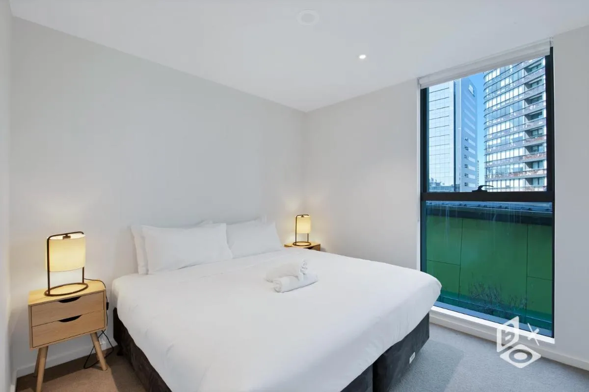 REST COLLECTION Apartments on Collins Docklands — 2
