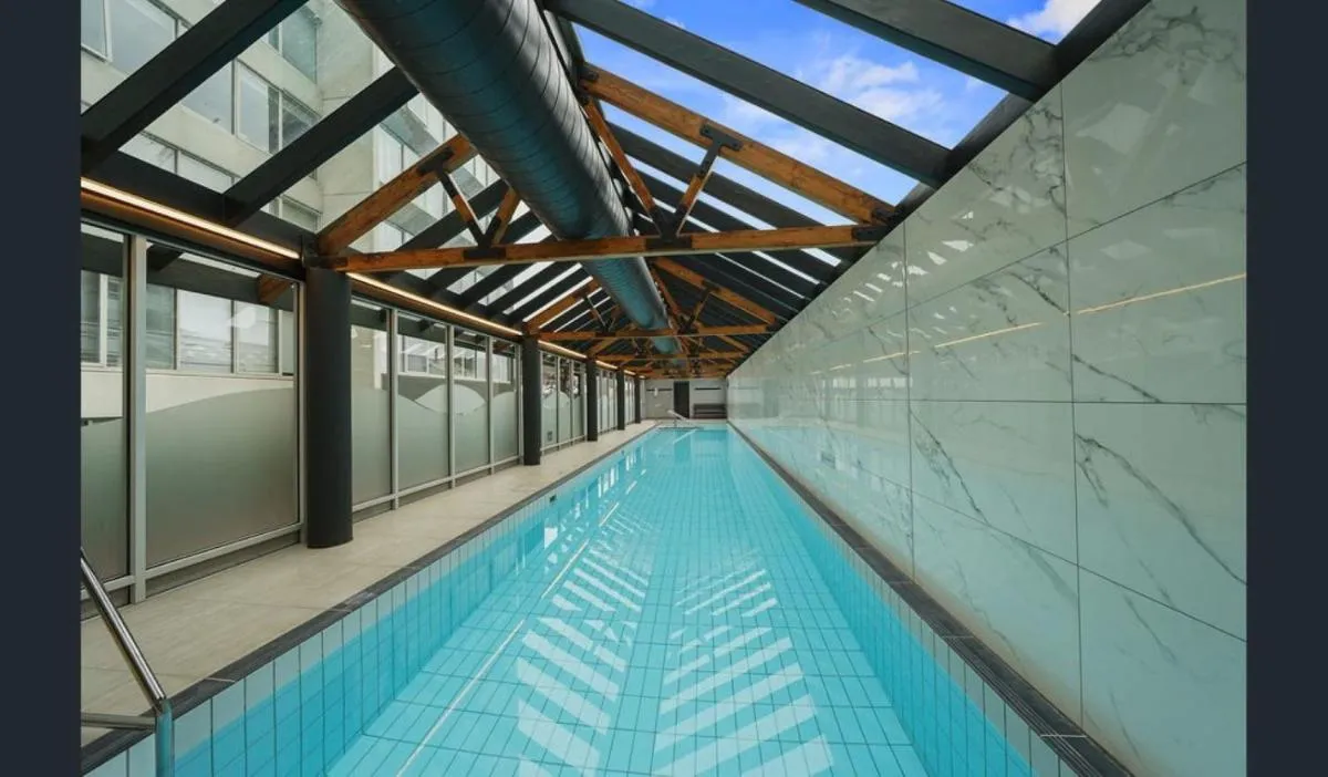 ReadySet Apartments at Southbank Condos — 4