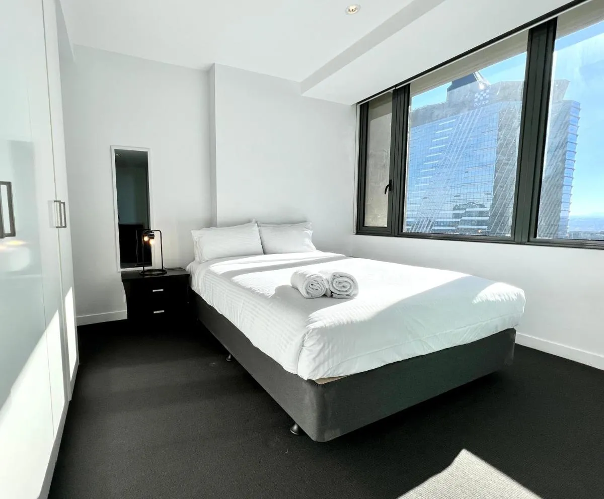 Readyset Apartments at Hudson — 2