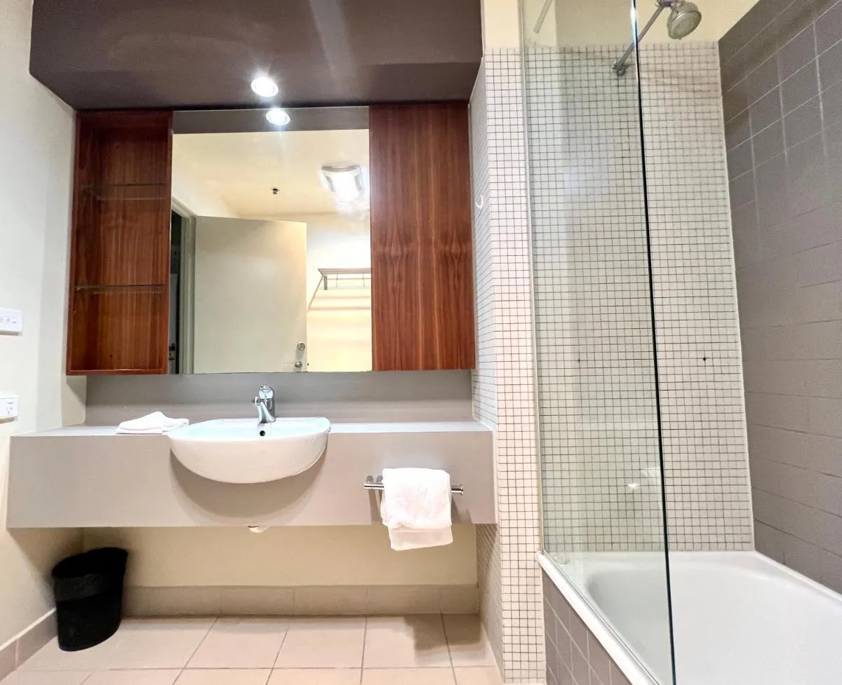 Readyset Apartments on Little Bourke — 3