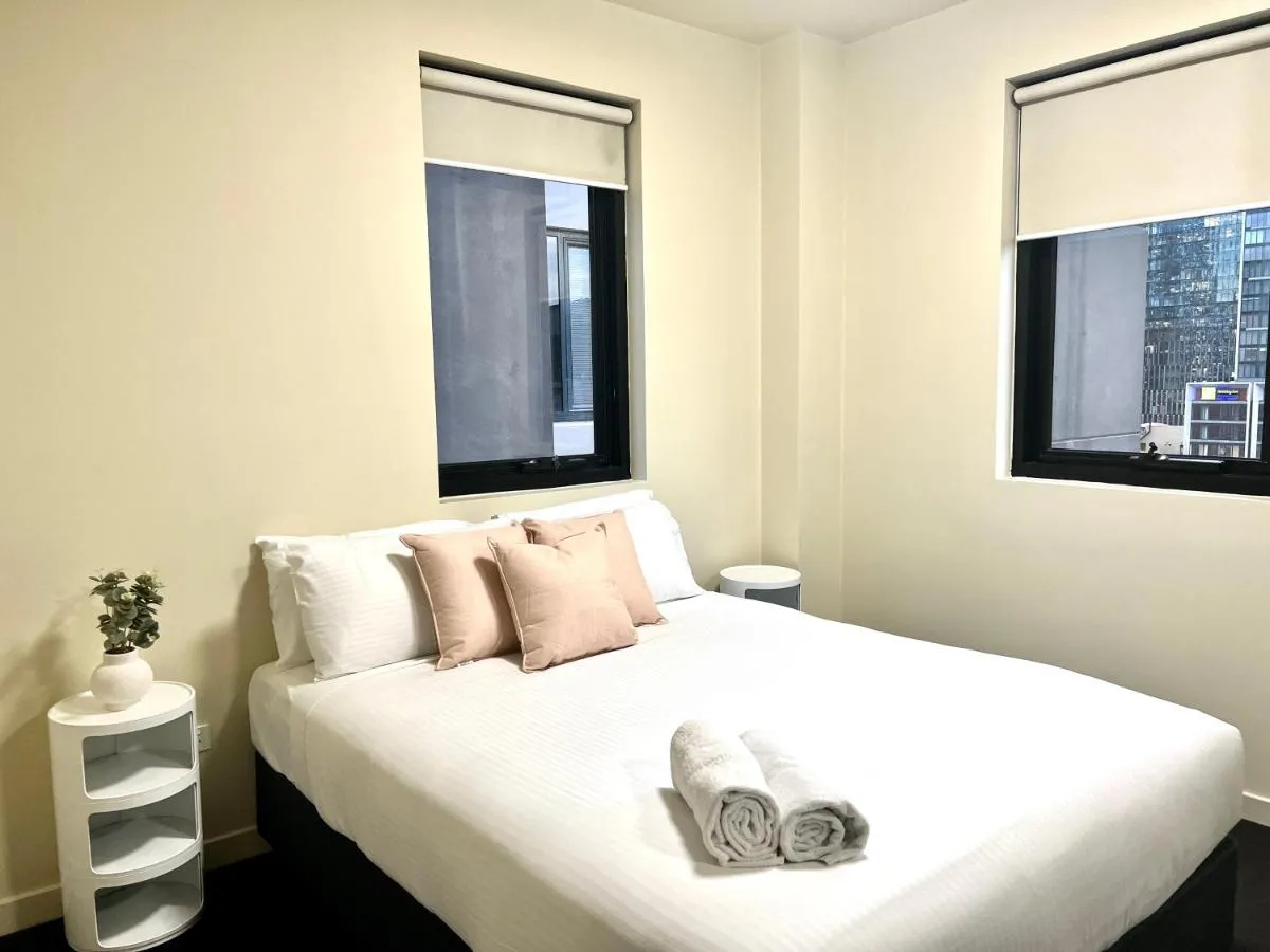 Readyset Apartments on Little Bourke — 2