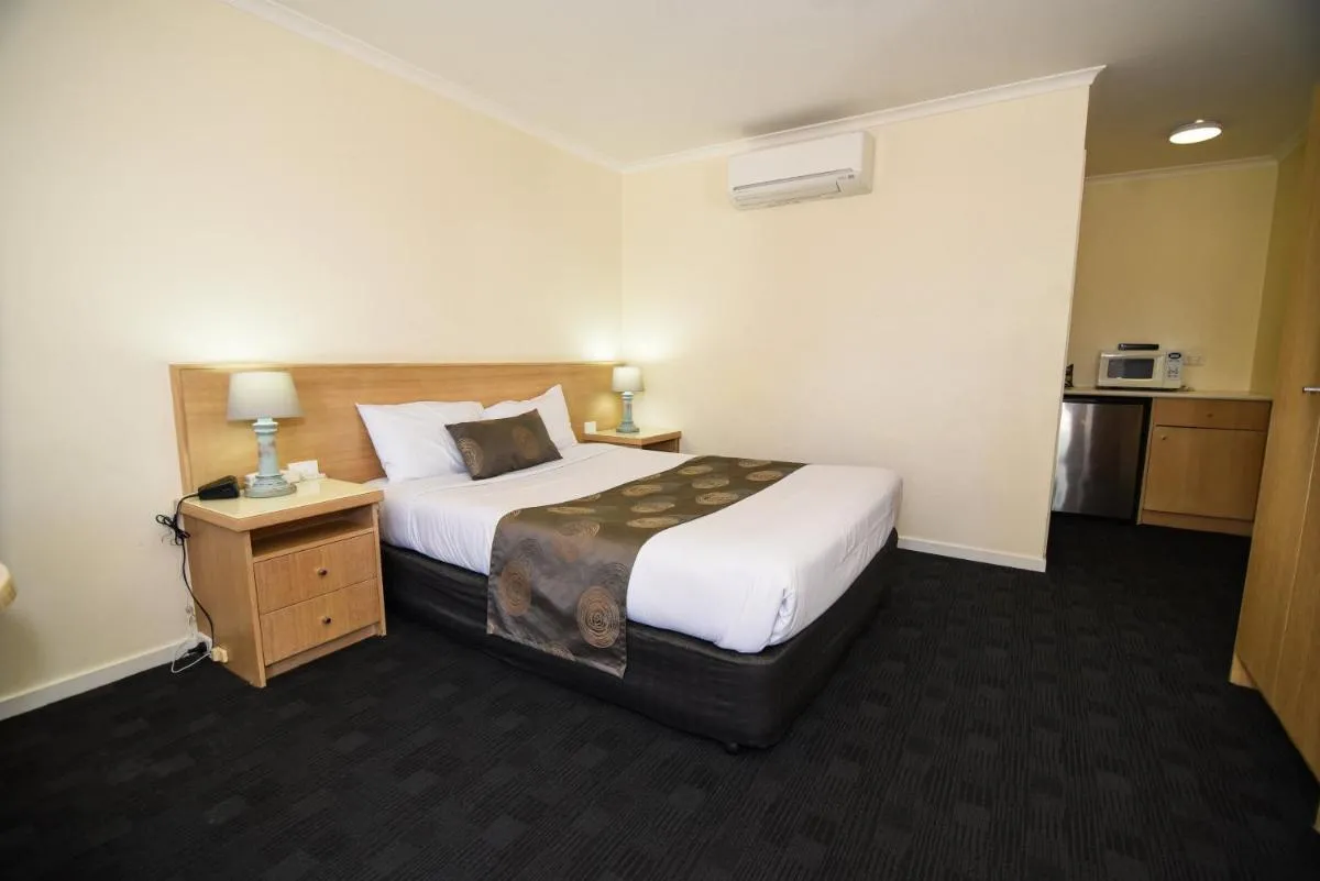 Sandown Heritage Motel — 2