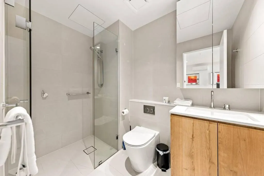 Serain Residences on 263 Normanby Road — 3