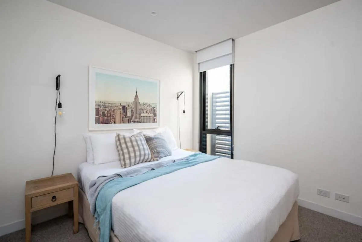 Sienna Lux Designer Space 150m to Smith St — 2