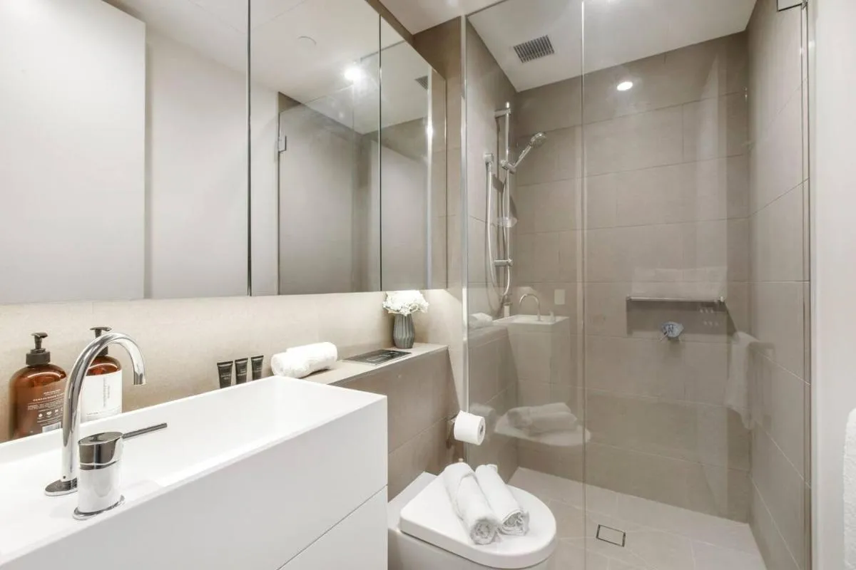 ‘Sky-High 65’ Southbank Comfort with Sweeping Views — 3