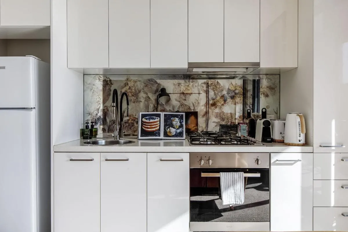Skyline Allure – Urban Wellness meets City Living — 5