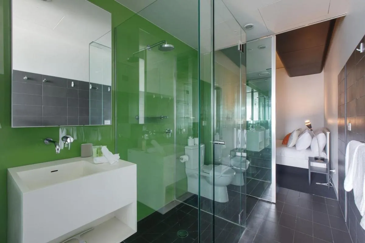 Skyline Envy – Streamlined South Melbourne Style — 3