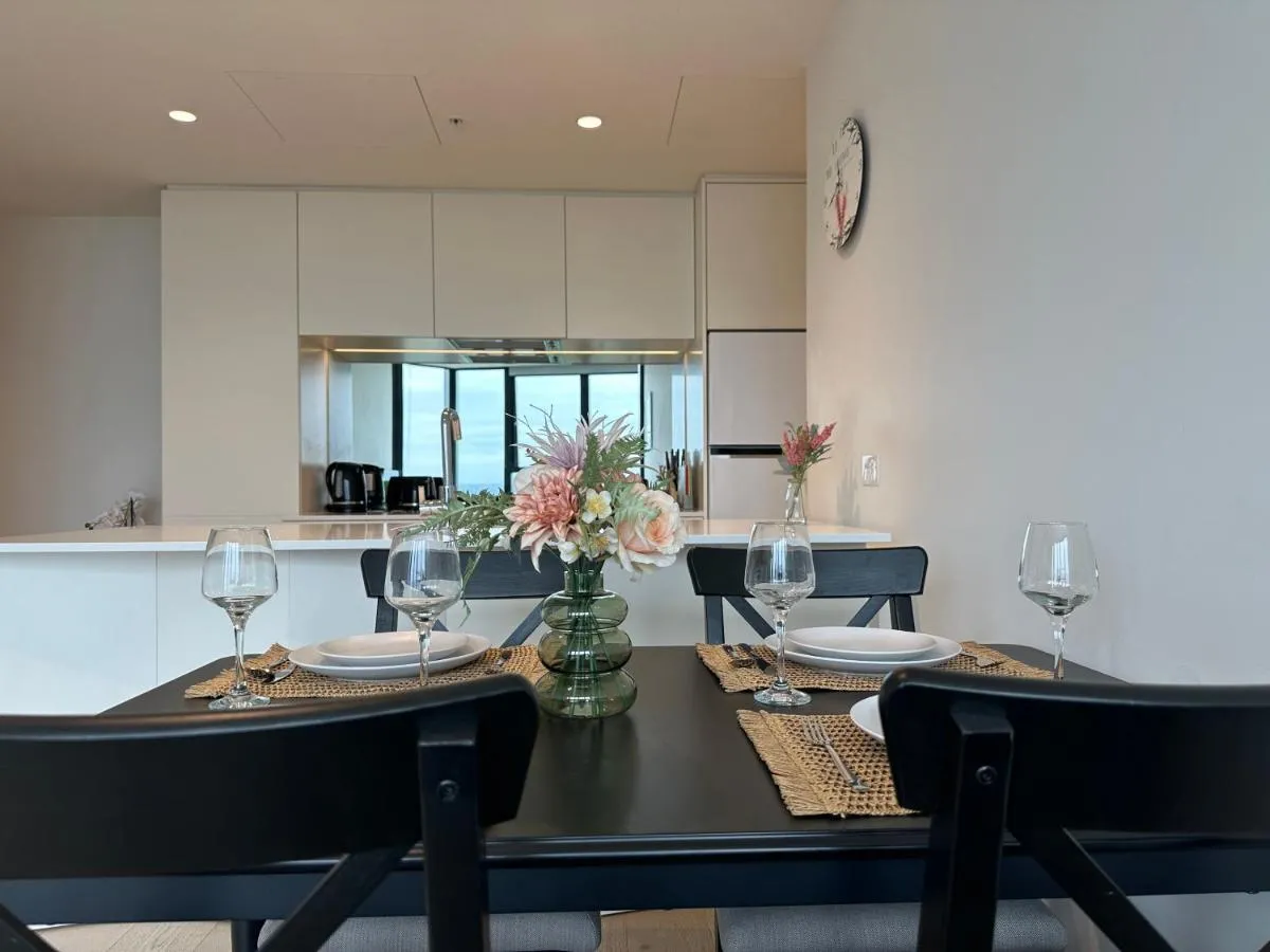 Skyline Serenity Retreat — 5