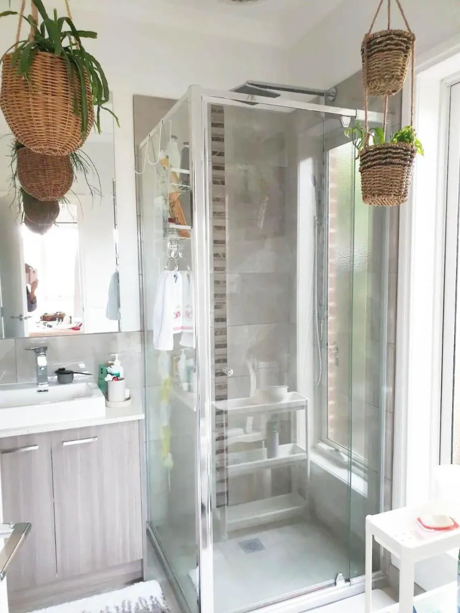 Snug & cozy ensuite in a new house — 4