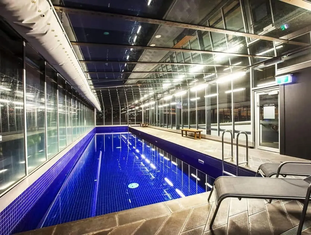 Southbank City Skyline View Free Parking and Pool — 3