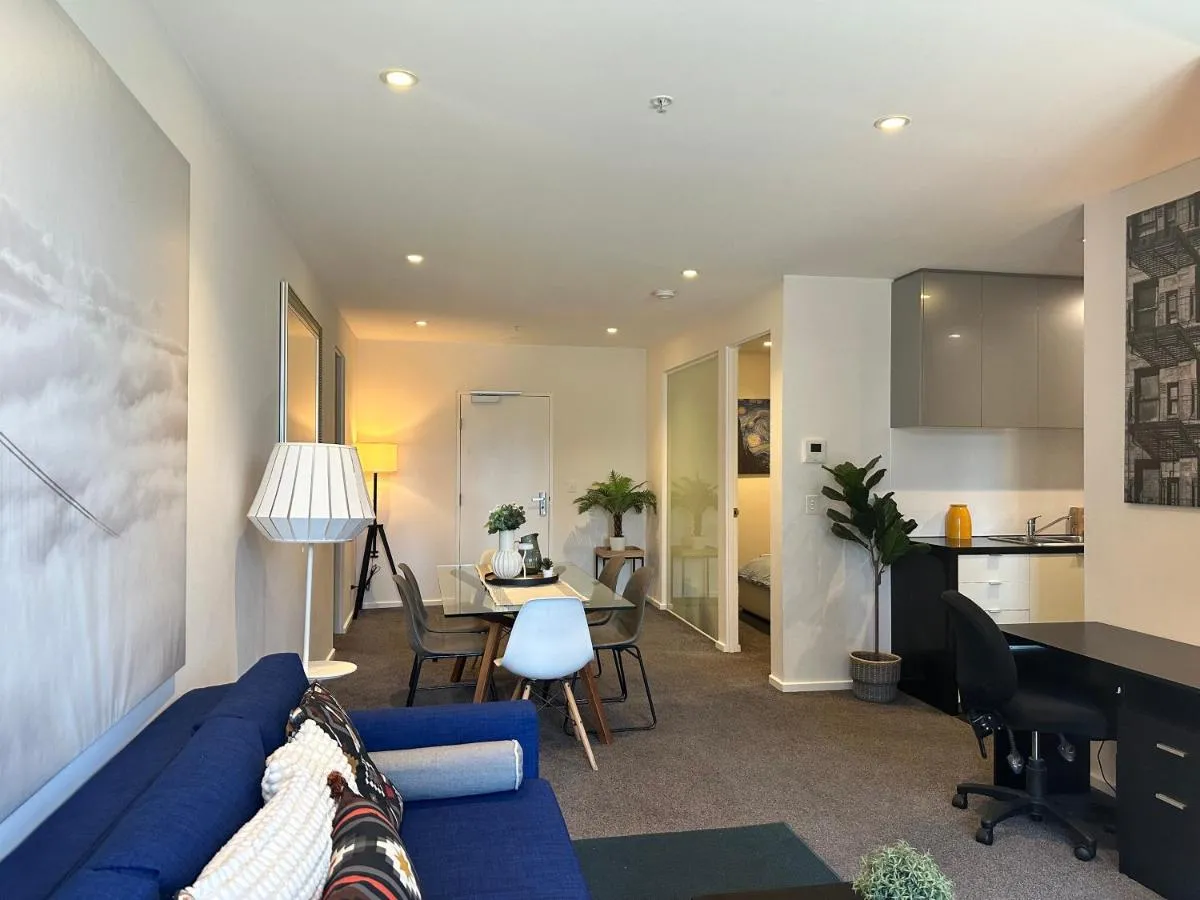 Southbank Grand Retreat — 5