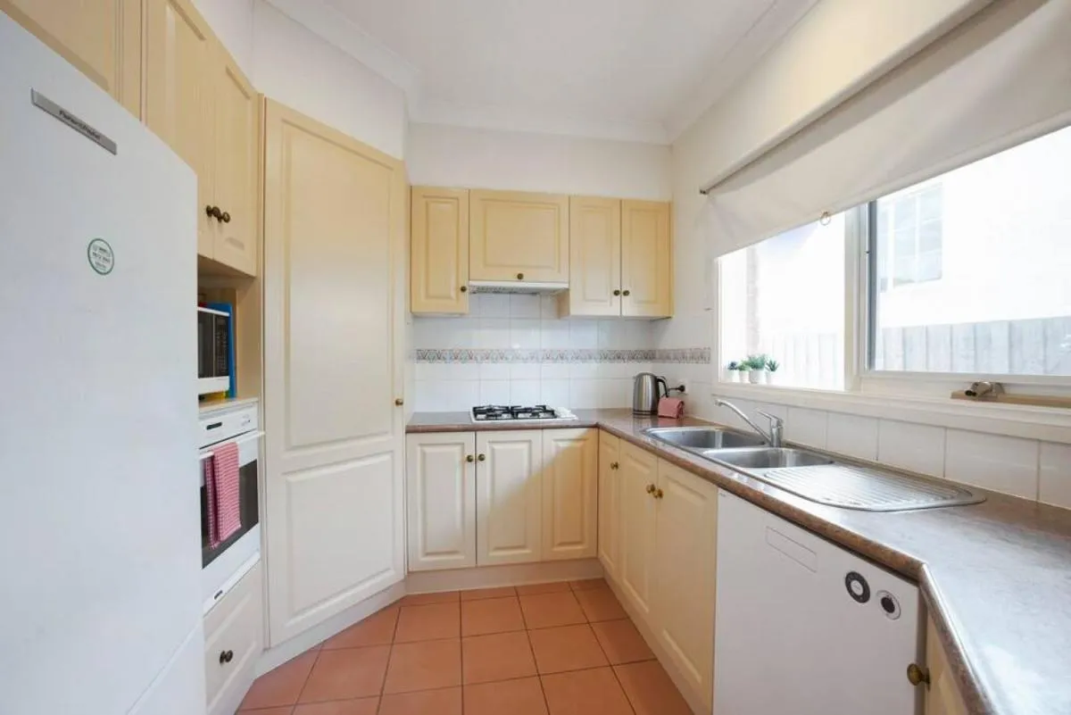 Spacious Balwyn Villa in great location — 4
