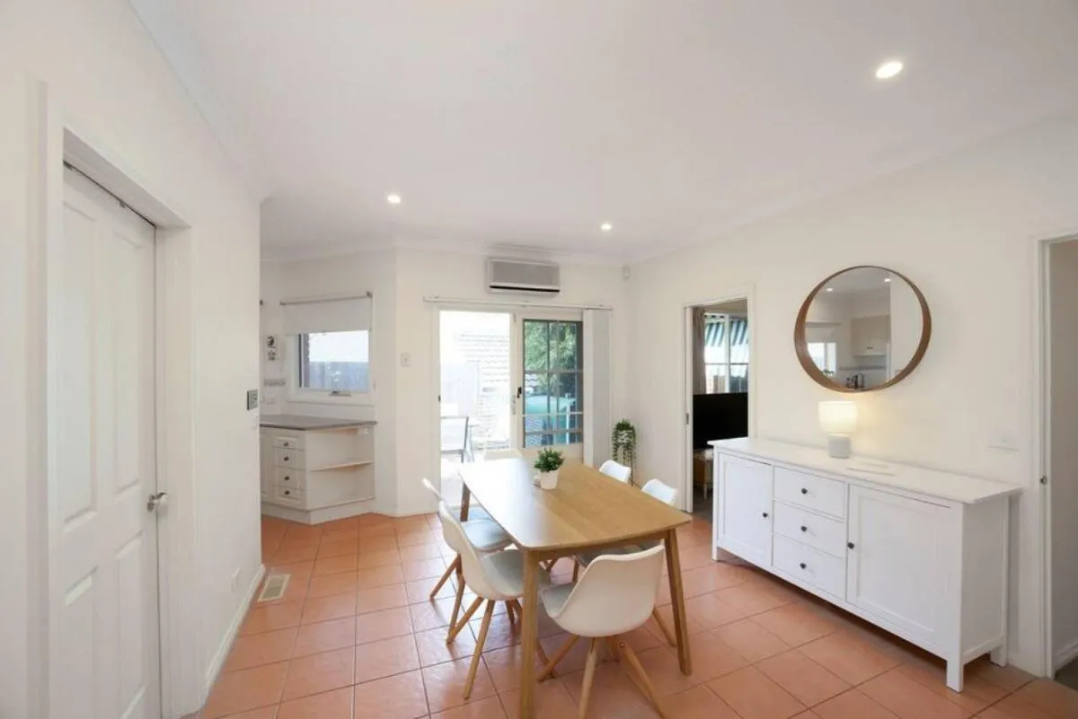 Spacious Balwyn Villa in great location — 3