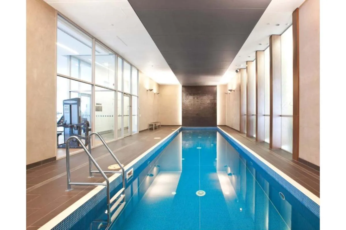 Spectacular Views 34th Floor 2BR Aprt w Pool Gym — 3