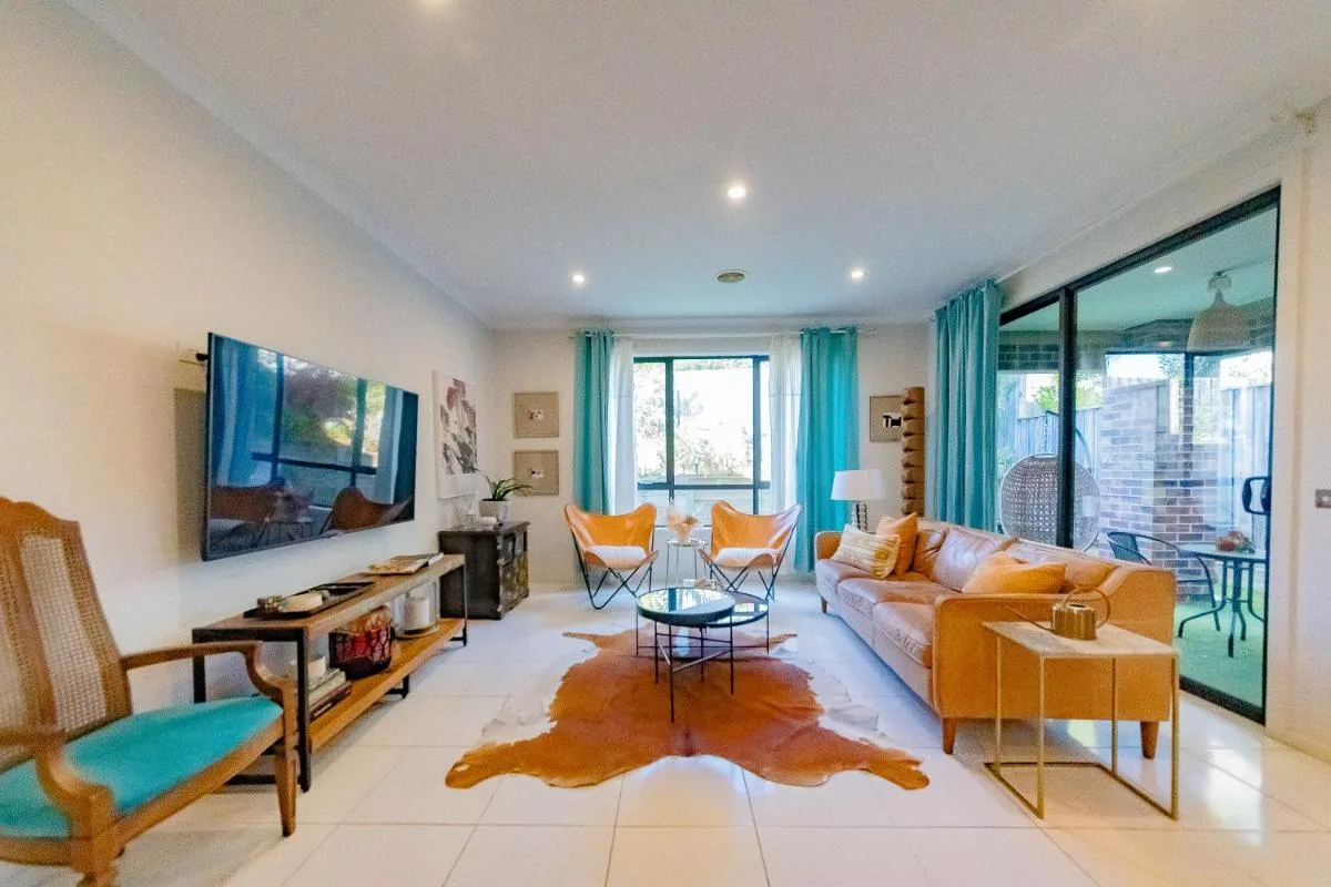 StayAU 4BR Designer Home in Knox — 5