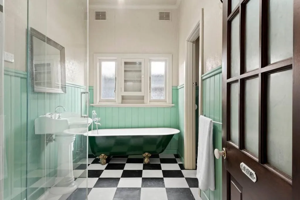 Step back in time in the perfect family escape — 3