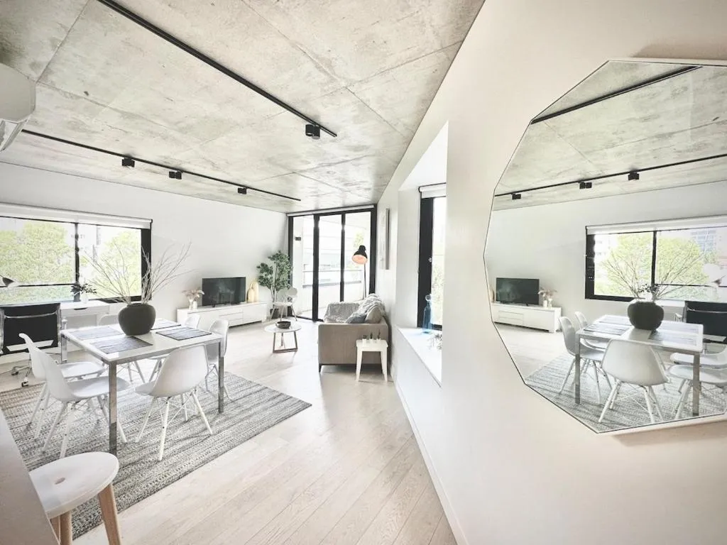 Stunning 2br2ba Apt North Melwi-fifree Parking