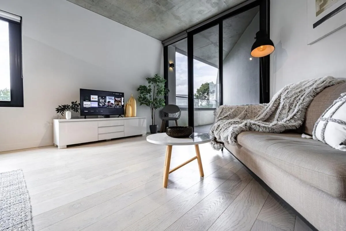 Stunning 2br2ba Apt North Melwi-fifree Parking — 5