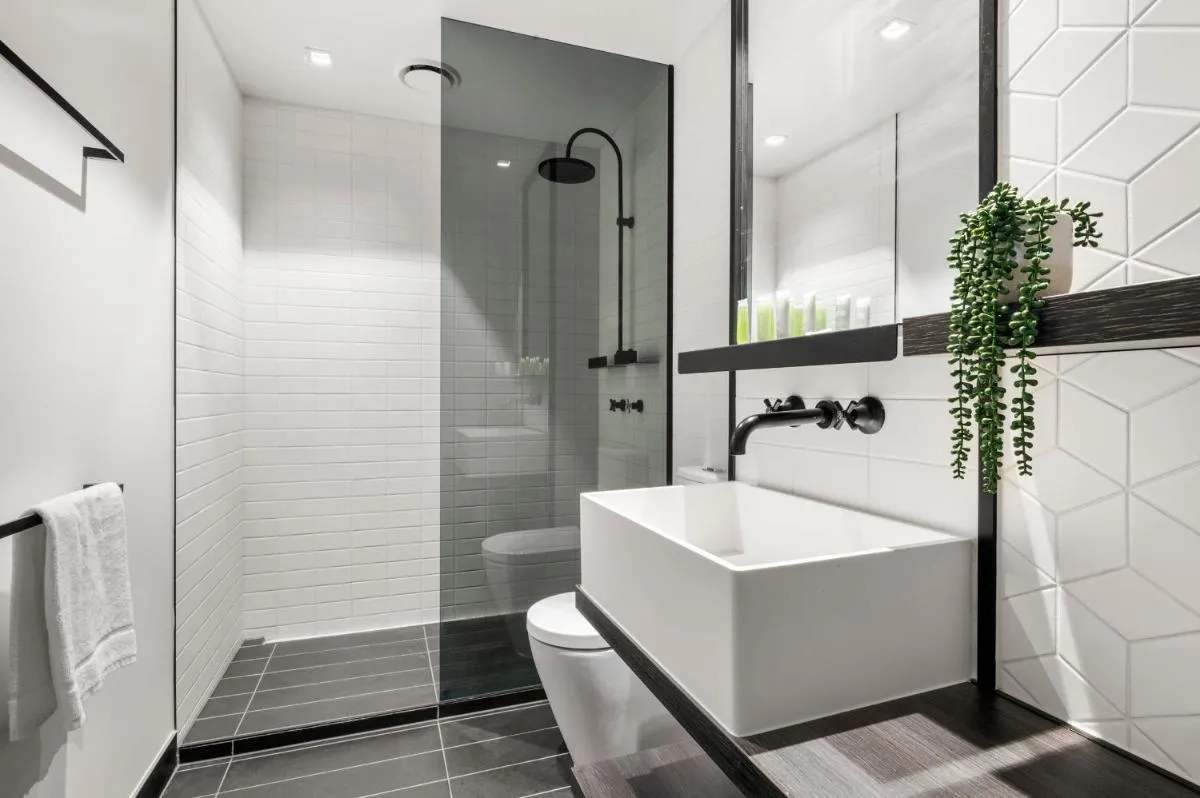 Stunning Apartment at Marvel Stadium with Parking & Amenities — 3