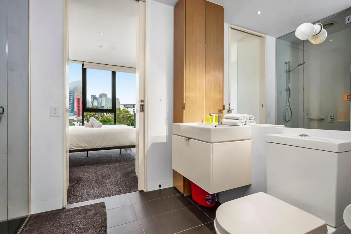 Stunning CBD Views Free Parking — 3