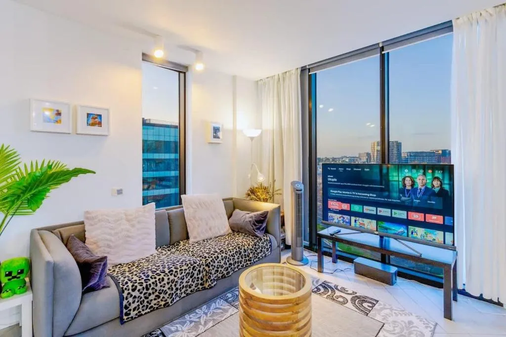 Stunning View 2B APT Free Parking in Dockland