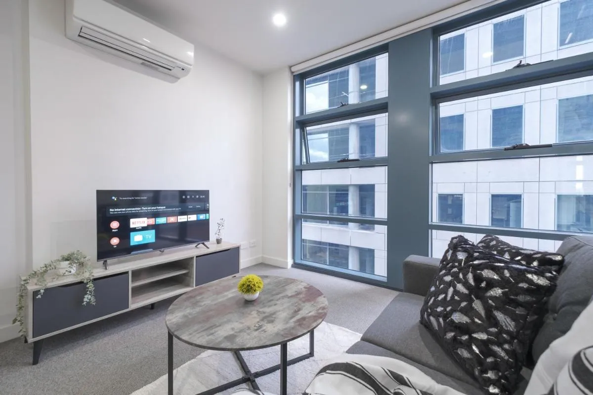 Stylish 1br Apt In The Heart Of Mel Cbd — 5
