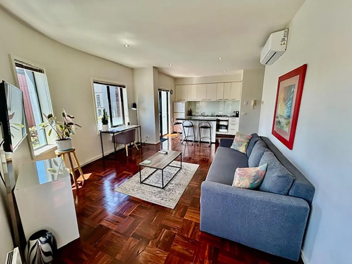 Superb City Views – Apartment, work or just relax! — 4