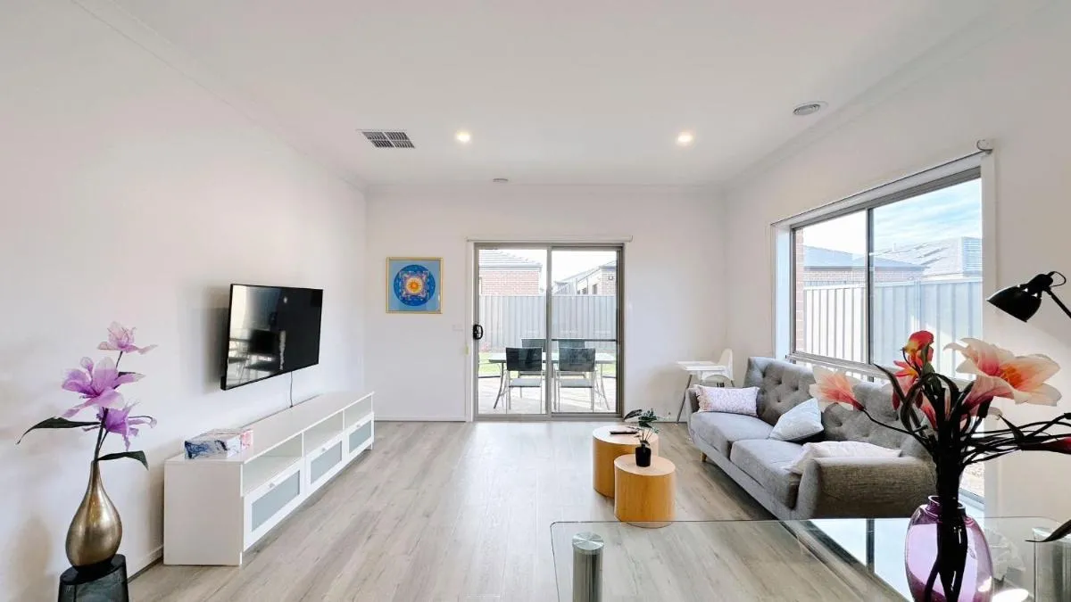 The Grove Townhouse by GoodLive — 5