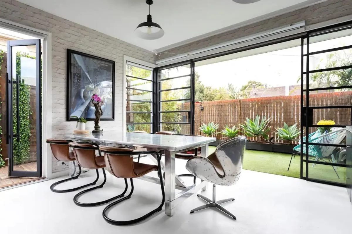 The Kings Domain at The House of Windsor by Ready Set Stay – Ground Level — 2