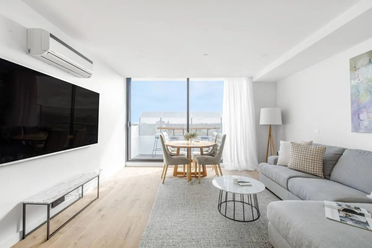 The Nest on Nott – Pure Port Melbourne Bliss — 5
