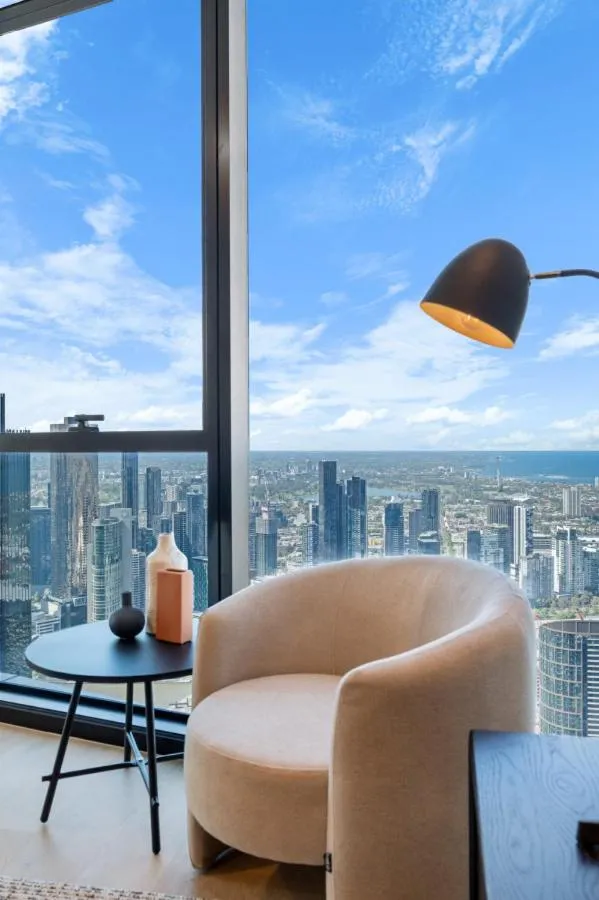 The Skyline – 68F 2B1B Skyhome opposite Southern Cross Station inside Free Tram Zone — 4