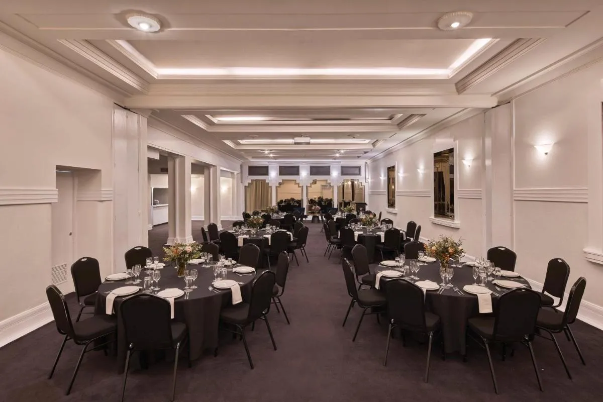 The Victoria Hotel — 5