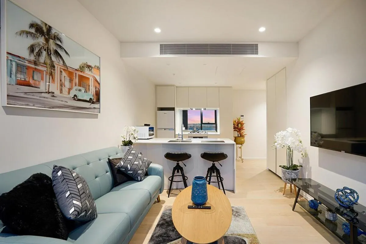 Top-Tier 2 bdrm City View Southbank Apt 47th floor — 5