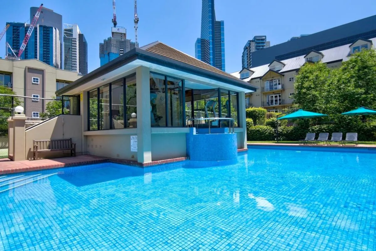 Tranquil Oasis 2 bdrm pool tennis gym — 4
