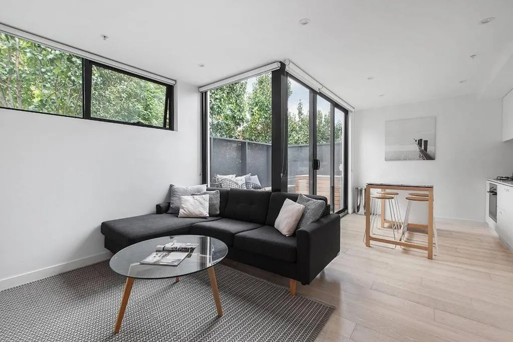 Urban Design meets Coastal Convenience in St Kilda