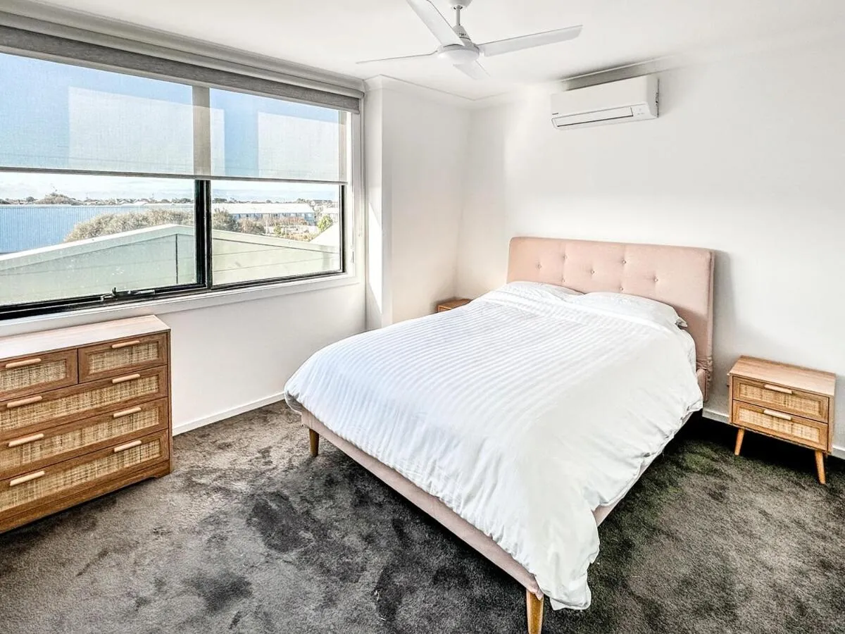 Williamstown Townhouse — 2