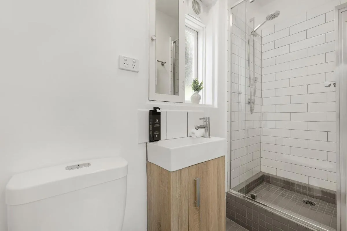 Windsor Apartments by Urban Rest — 3
