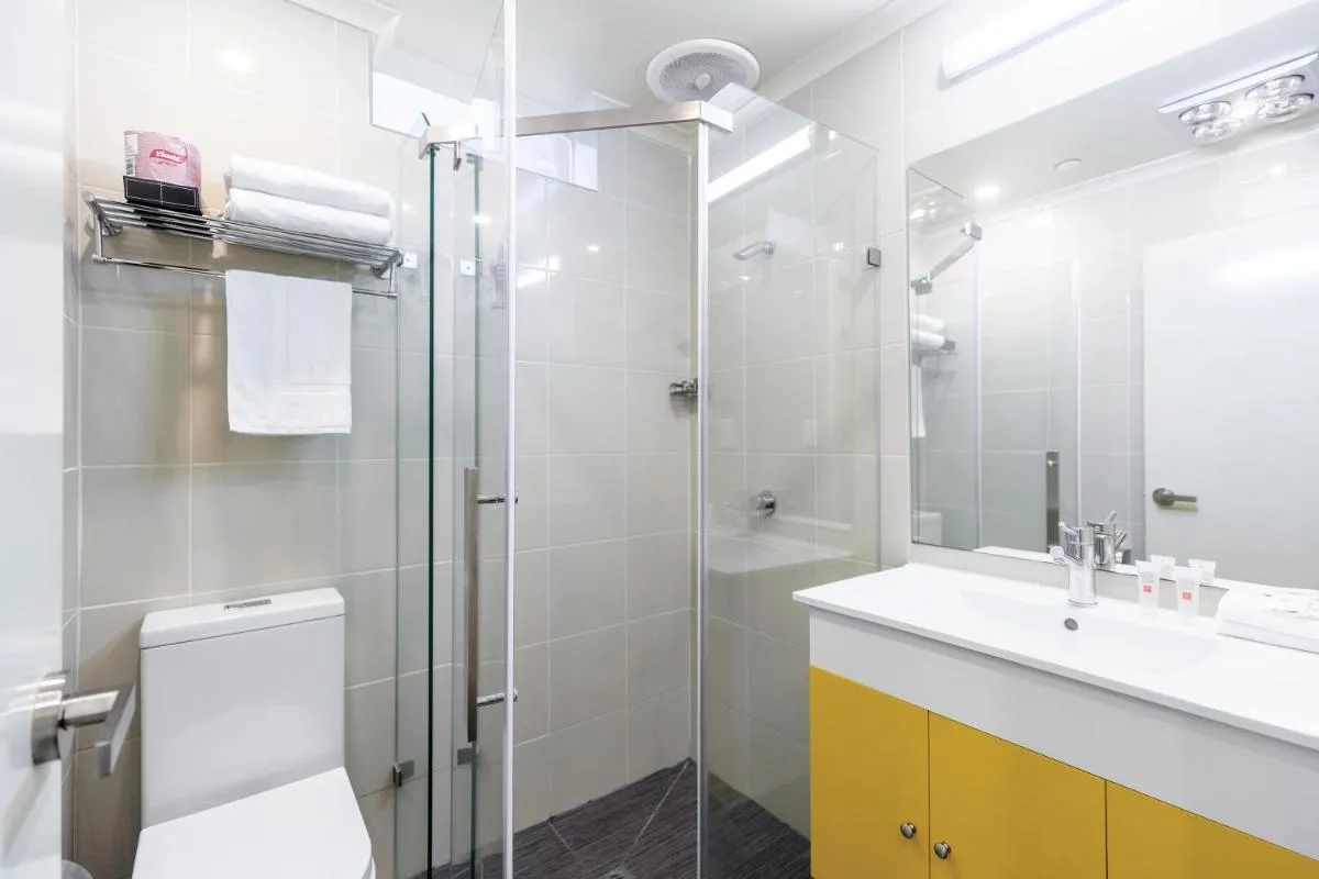 ibis Styles Kingsgate Hotel — 3