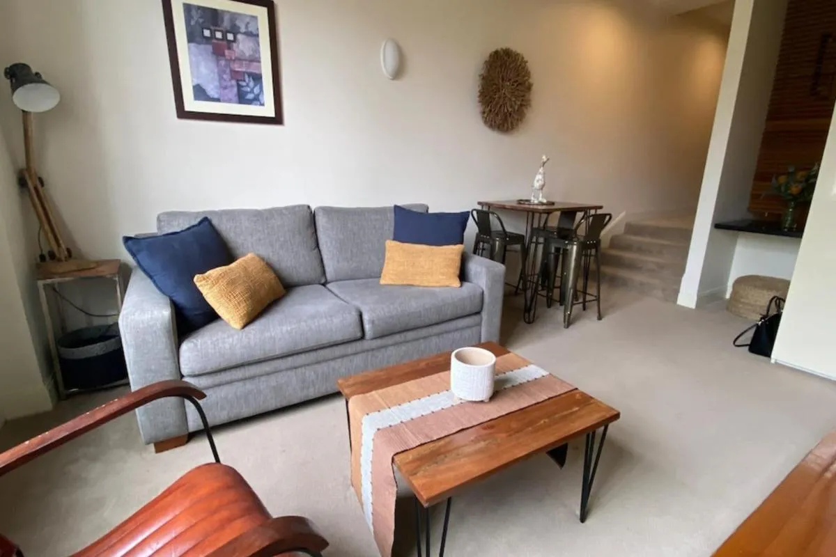 1-bedroom Unit in Classic Melbourne CBD Building! — 4