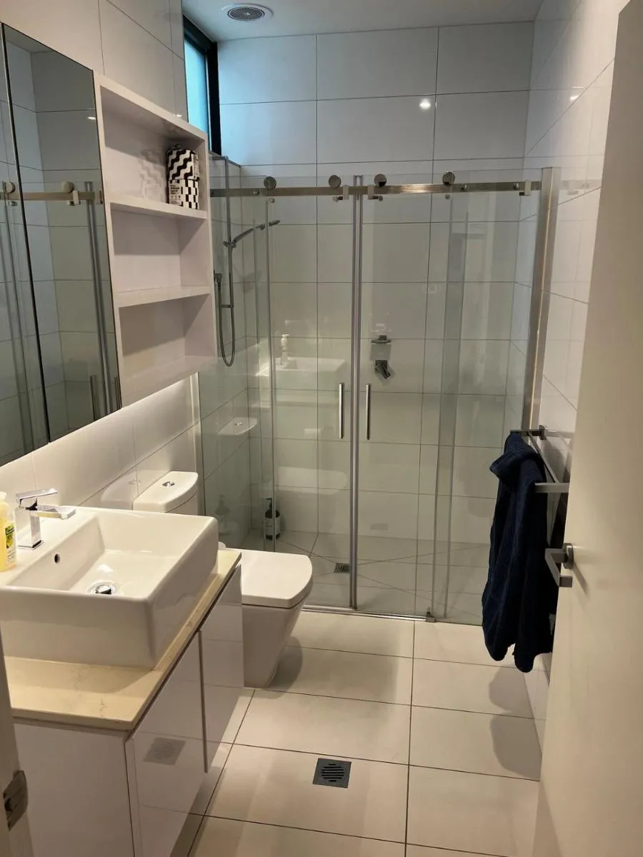 2 bedroom gem — 3