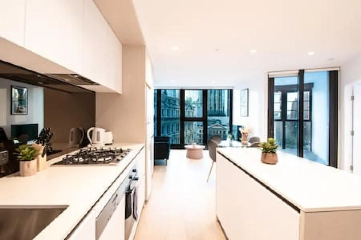 35D Stunning 2BR Abnb-style Yarra City view Apt with Free parking — 5