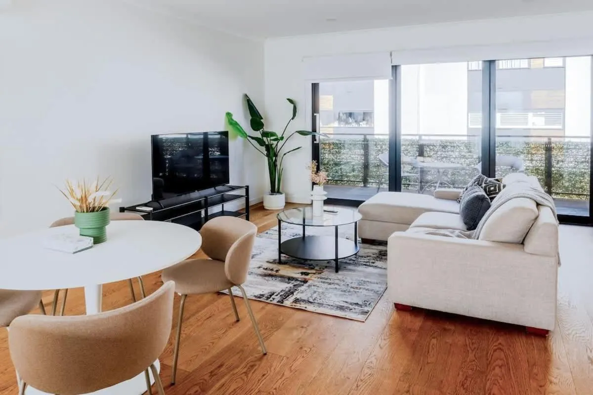 3BR Townhouse CBD Parking — 5