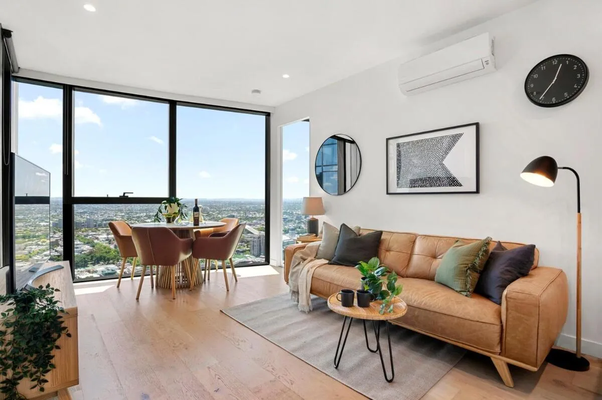 Amazing CBD Apartment with Epic Views and Free Parking! — 3