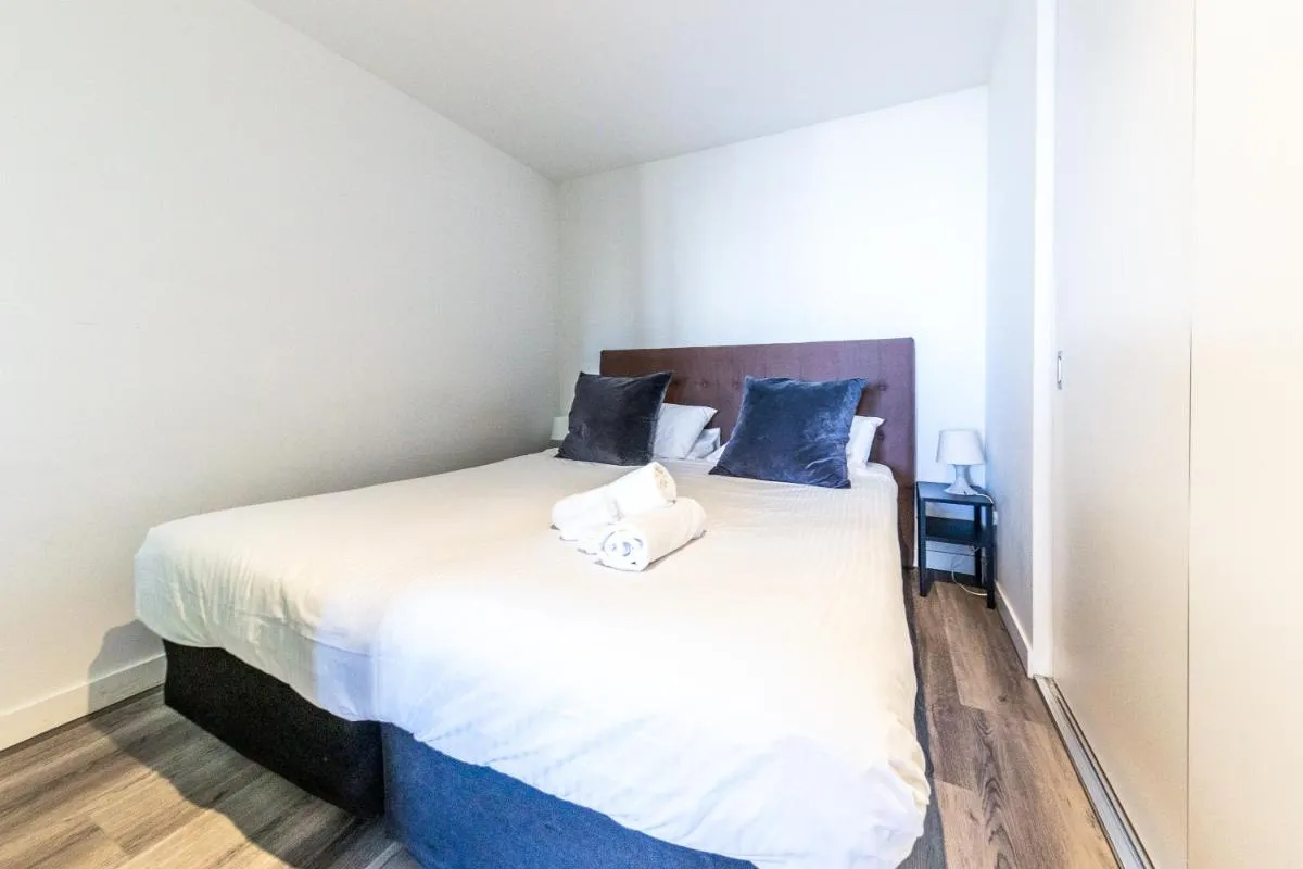 Aura2107, in CBD, 2 Bedroom with Balcony, Stunning Yarra River Views — 2