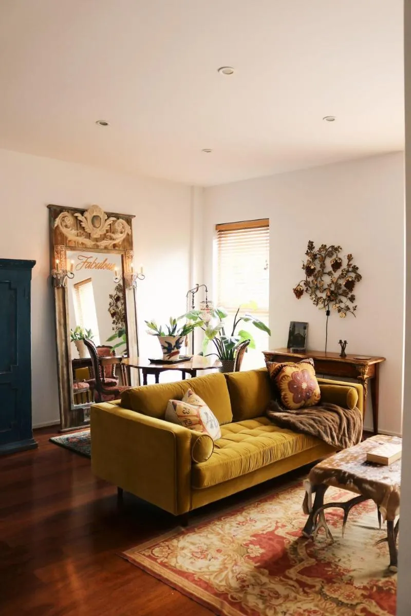 Bespoke Abortsford Apartment — 2