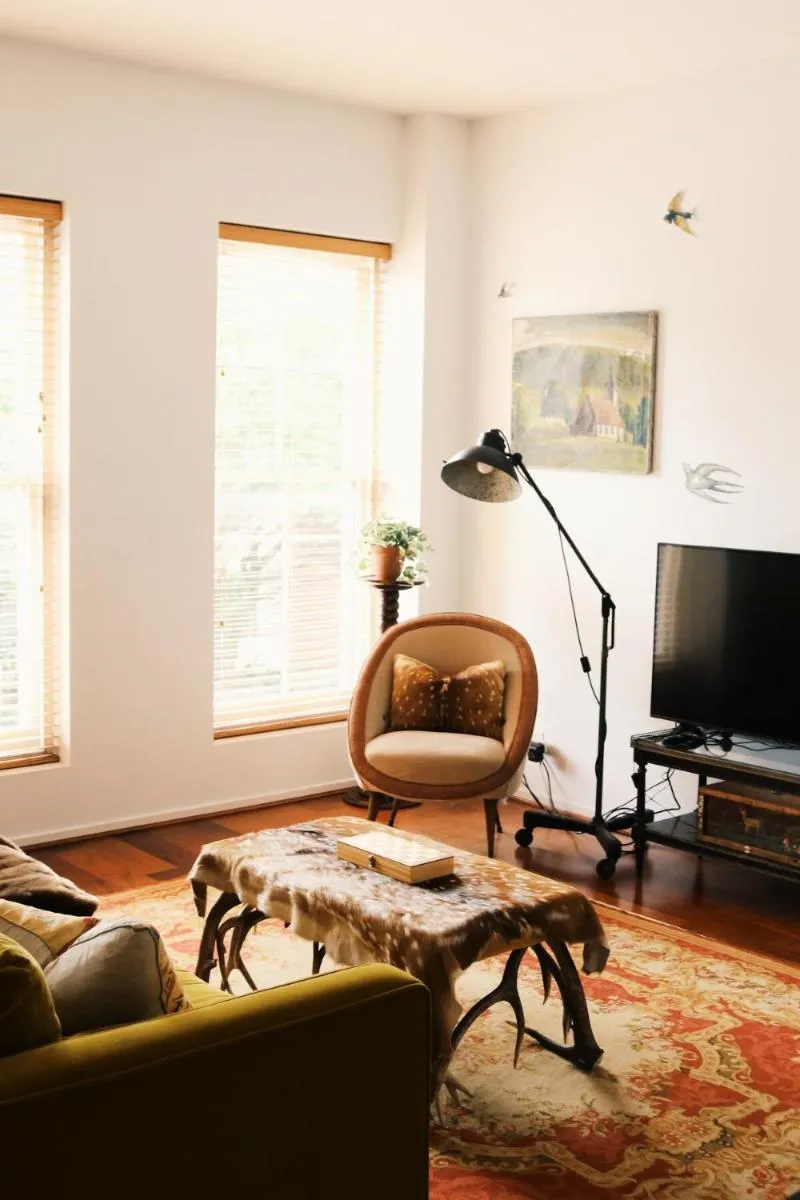 Bespoke Abortsford Apartment — 5