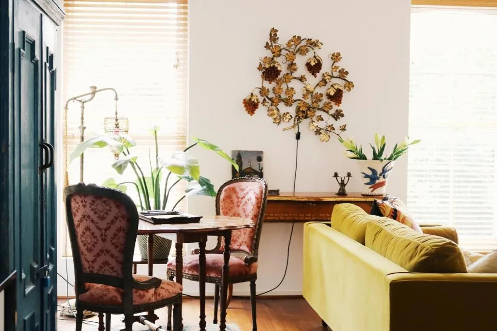 Bespoke Abortsford Apartment